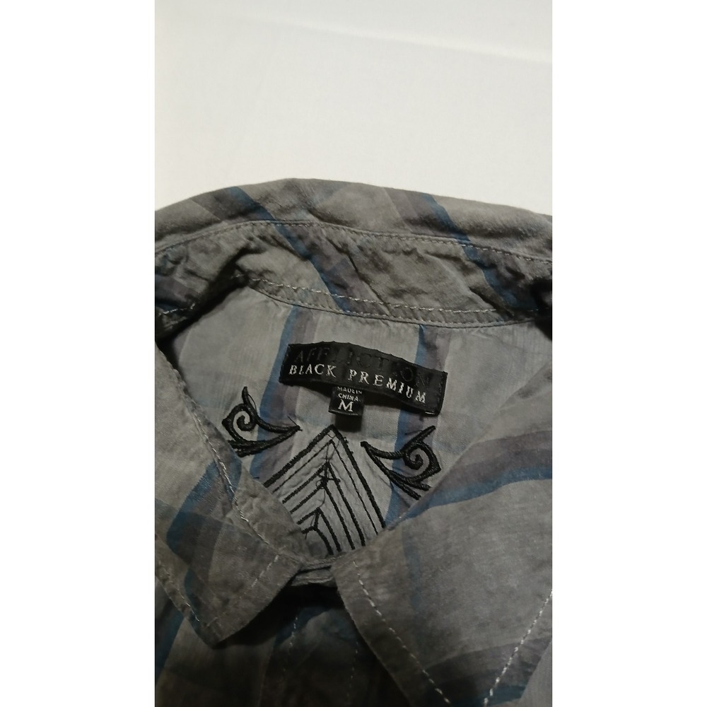Affliction Black Premium Mens Short Sleeve Button Shirt Embroidered Cross Medium - Picture 3 of 8